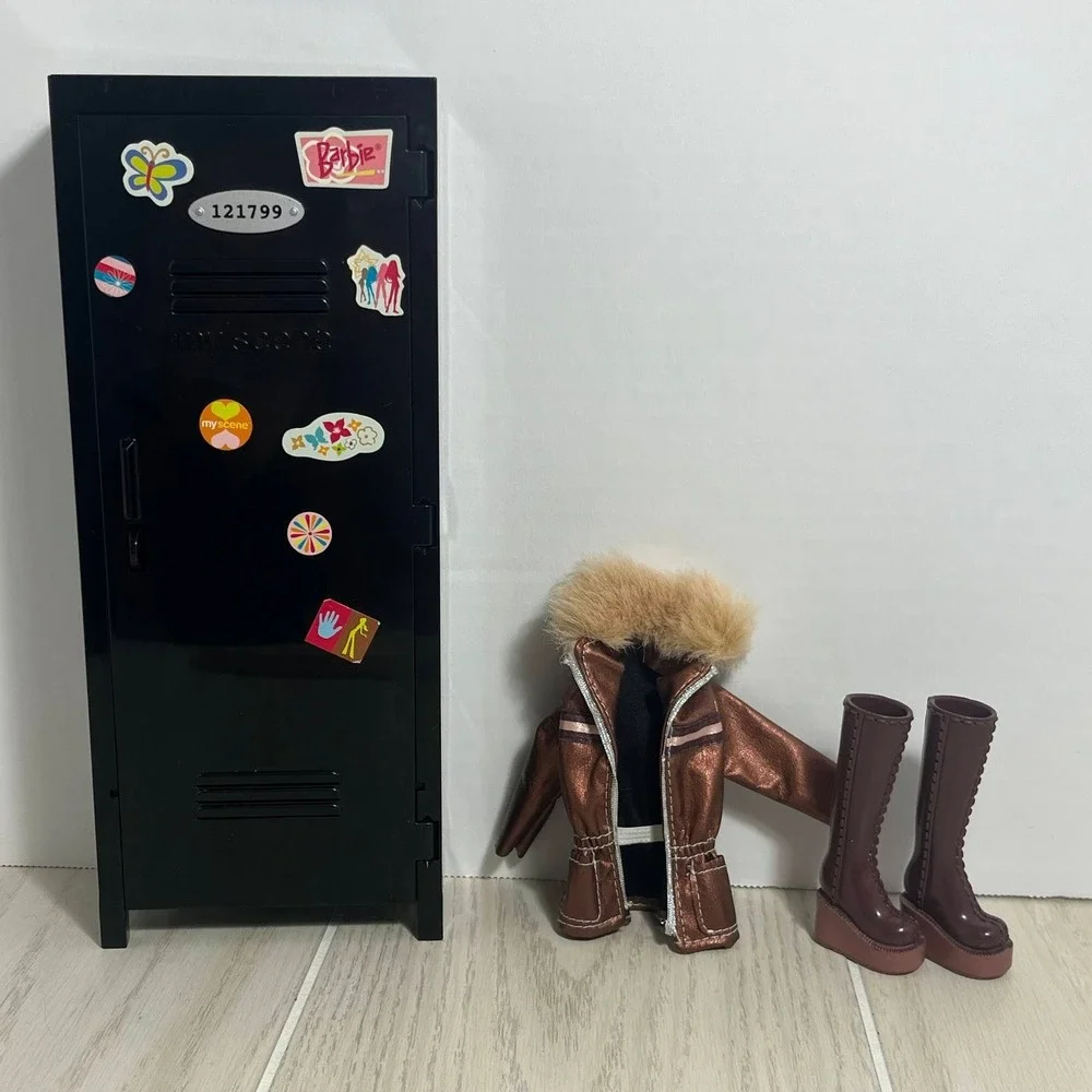 Mattel Barbie My Scene Doll Black Locker Brown Jacket Fur trim +Boots